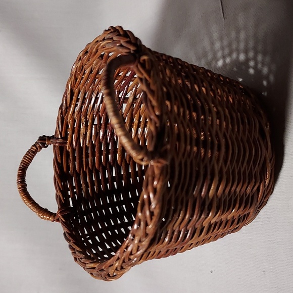 Vintage Wicker Baskets Set of Two Mini Laundry Basket & basket with tall handle - Picture 2 of 9